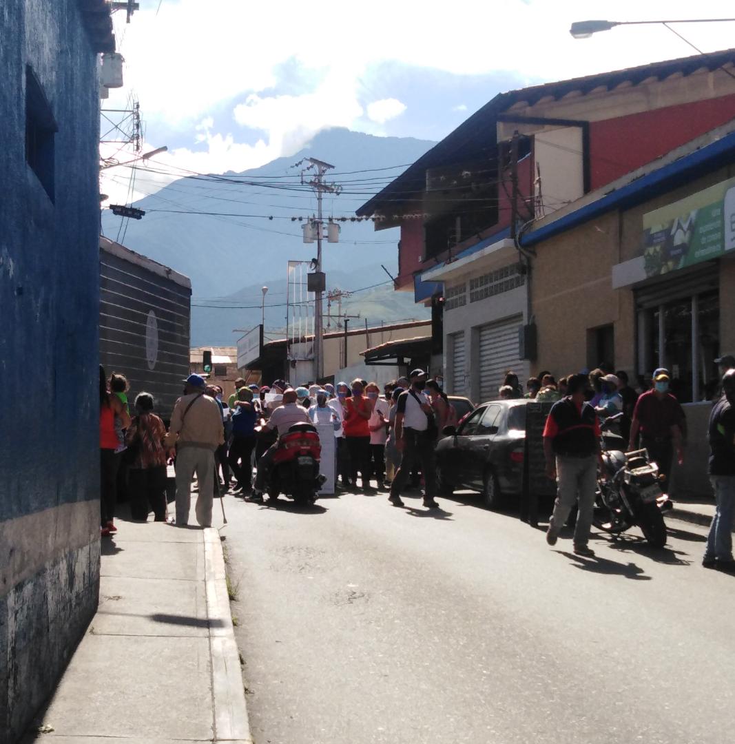 En Ejido, merideños protestaron por falta de insumos en el materno infantil #10Sep (Foto)