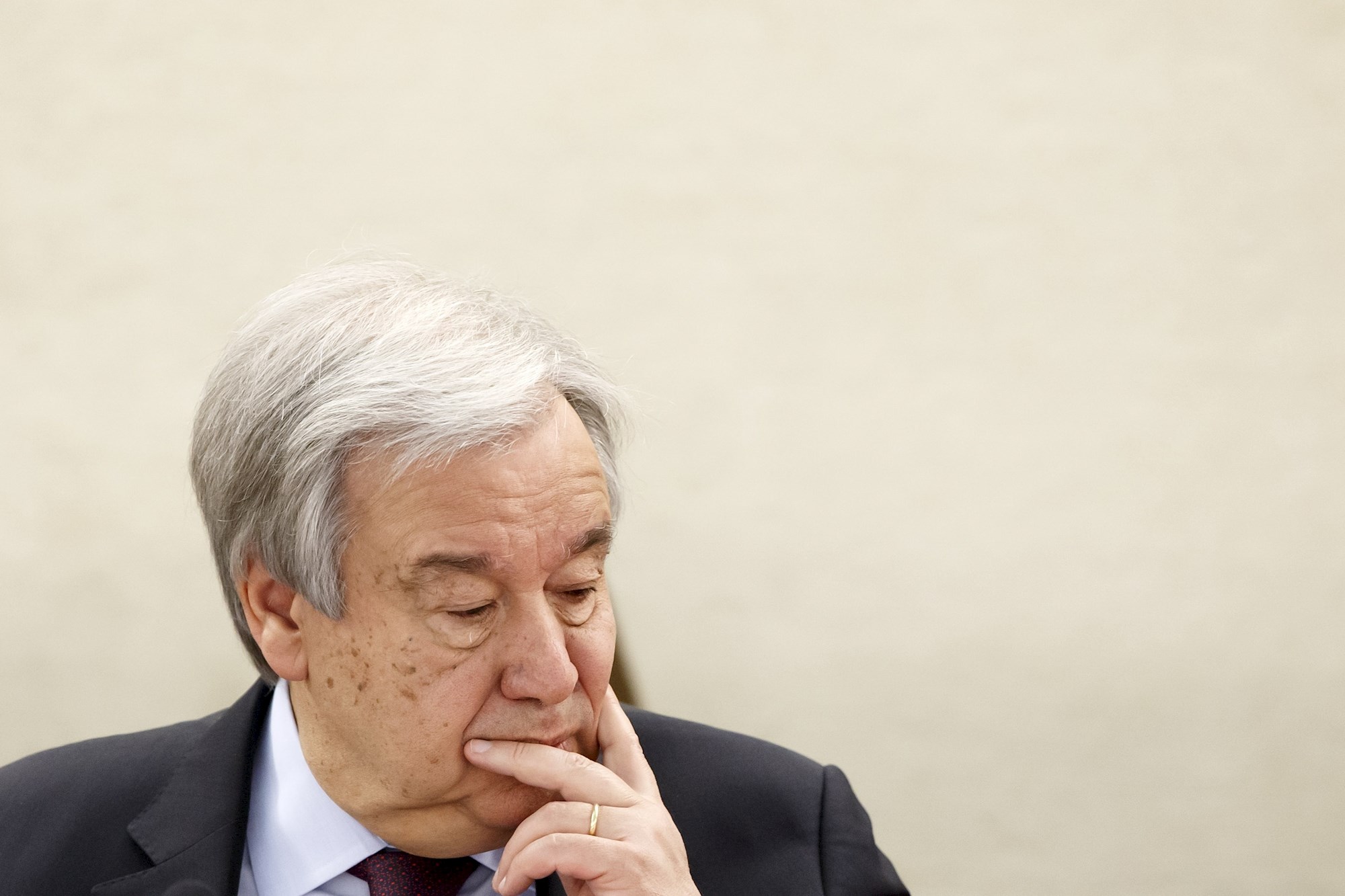 Guterres se vacunó contra el Covid-19 y llamó a poner la dosis al alcance de todos