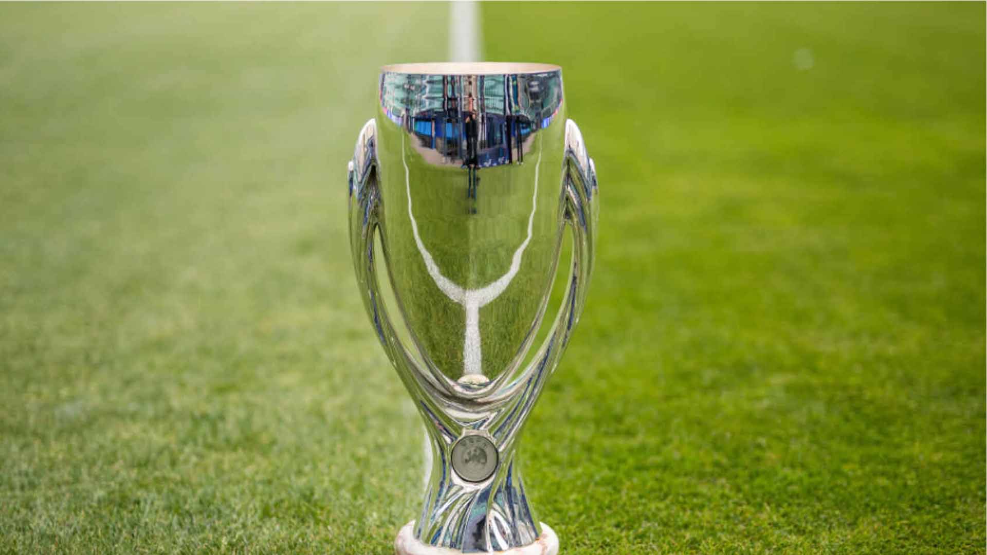 Fanáticos esperan asistir a Supercopa de Europa en primer partido con público de la Uefa