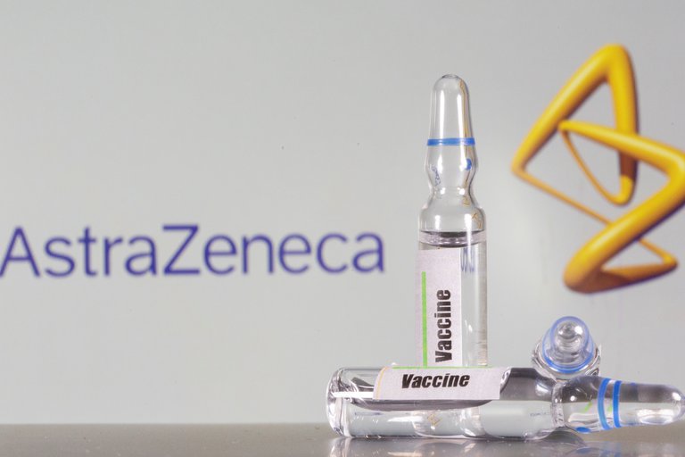AstraZeneca sigue a la espera de la FDA para retomar su ensayo en EEUU