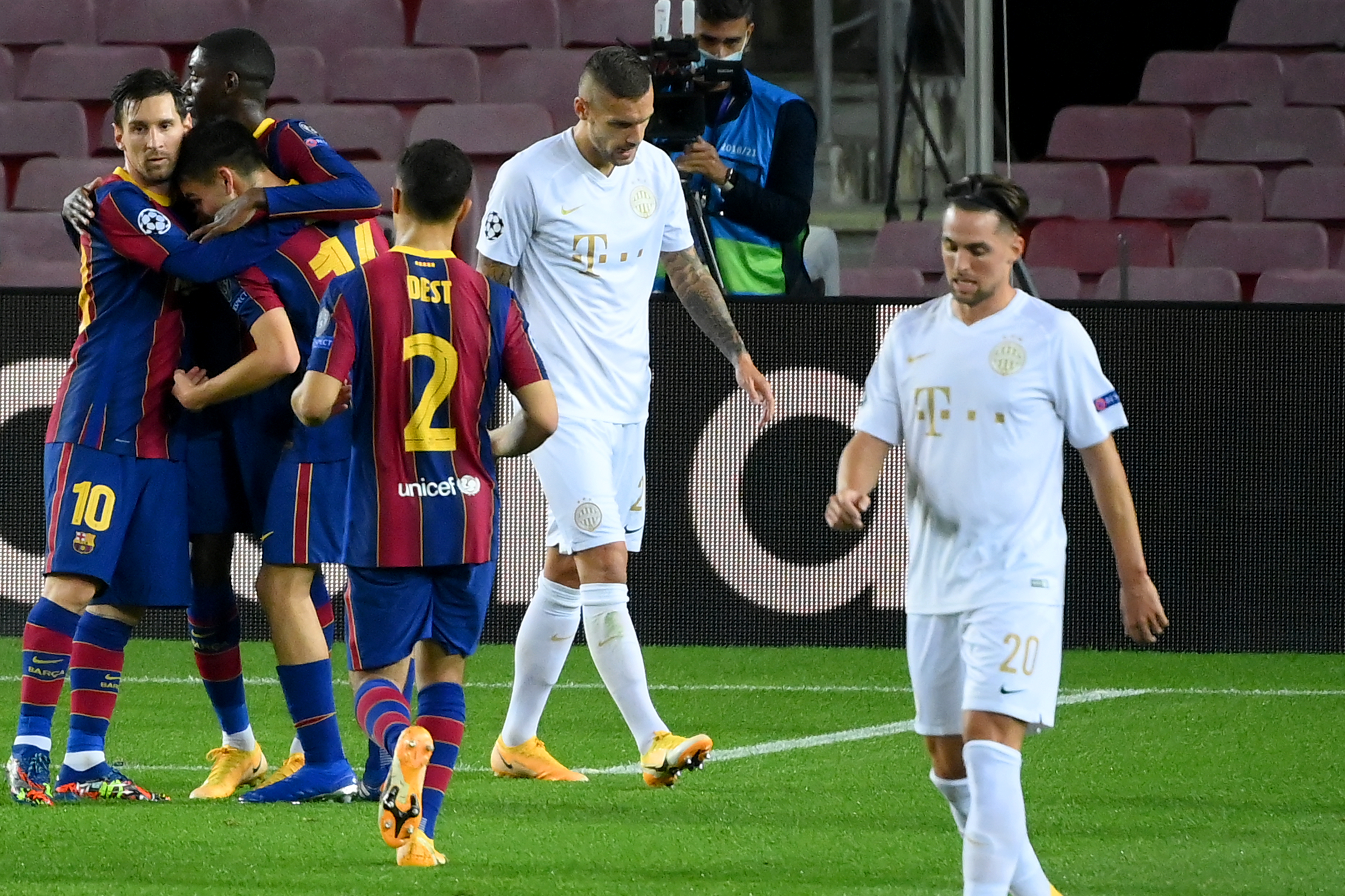 El jugador del Barcelona que marcó su primer gol en Champions… ¡y se fue del Camp Nou en taxi! (Foto)