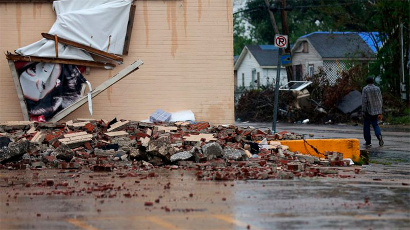 Luisiana de nuevo entre escombros y destrozos tras el paso del huracán Delta (FOTOS)