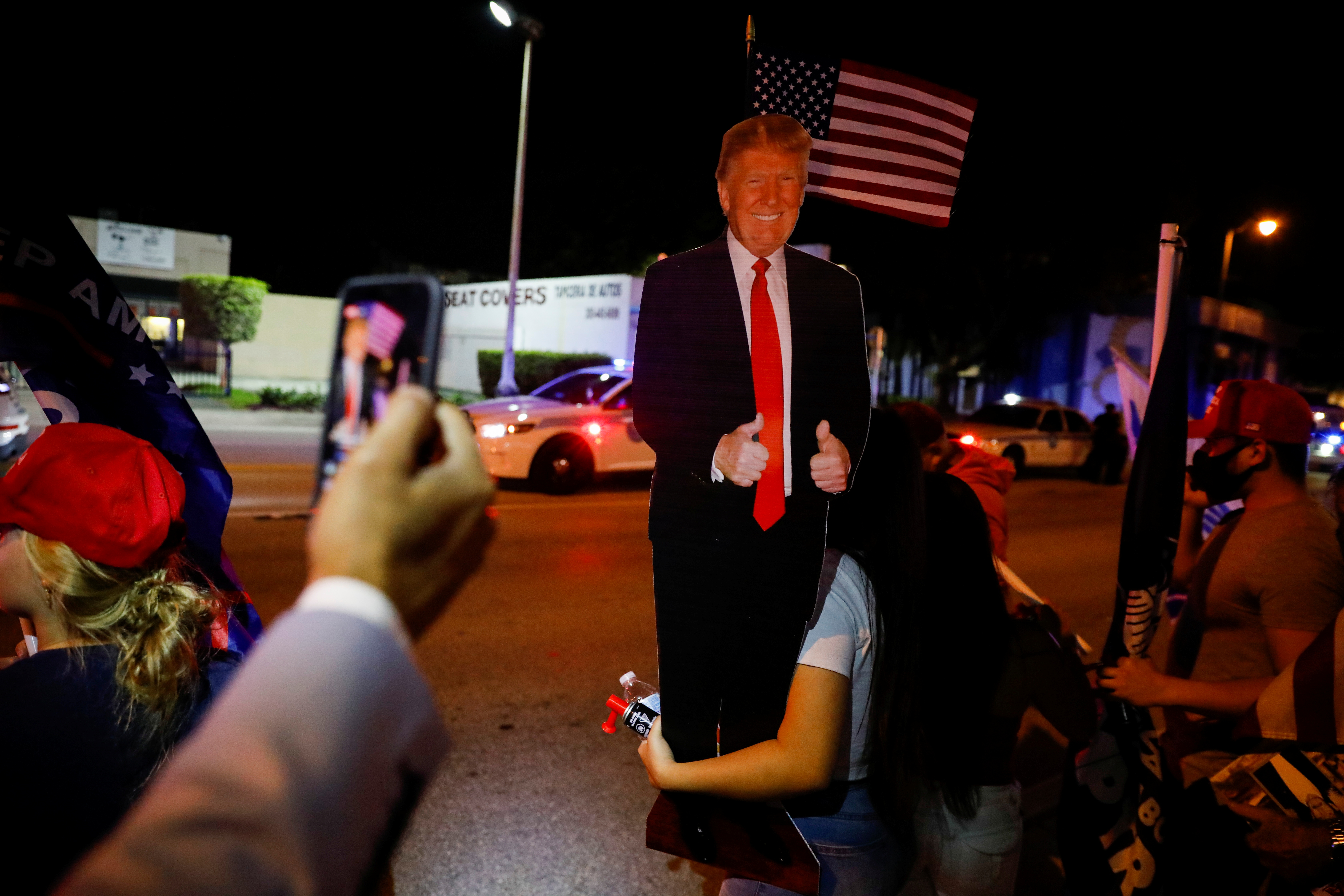 Trump gana en Misuri y Utah