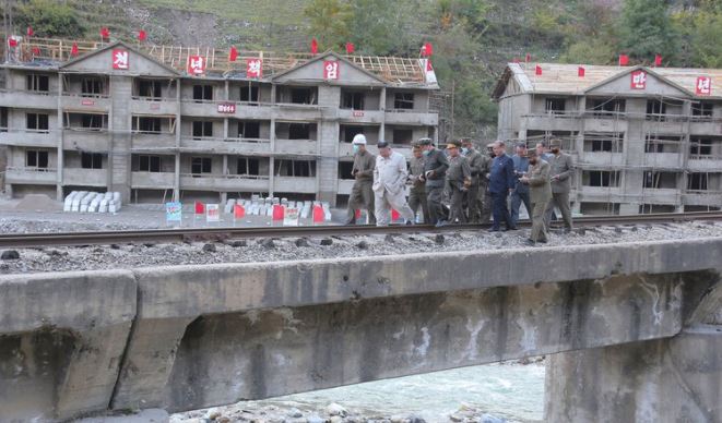 Denuncian que Corea del Norte confina a contagiados en “campos de cuarentena” y los deja morir