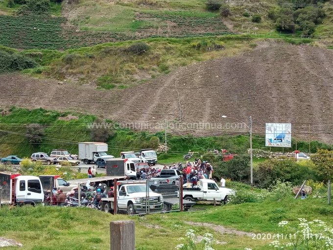 Conductores trancaron la carretera Trasandina en Mérida y exigen gasolina #11Nov (FOTO)