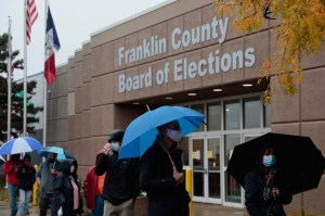 Condado de Ohio cambió su sistema para registrar a los votantes por problemas técnicos