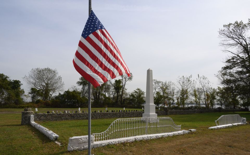 Dos trabajadores murieron en una explosión en el centro médico de veteranos militares de Connecticut