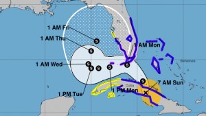 Al menos ocho condados del sur de Florida están bajo estado de emergencia por tormenta Eta