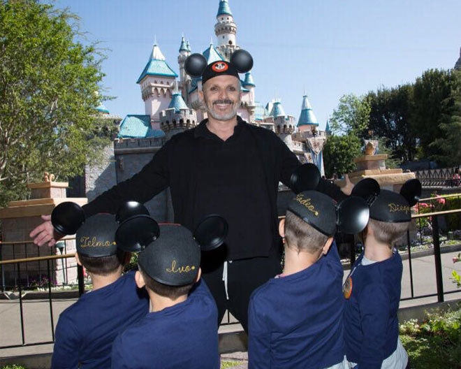 Miguel Bosé gana el juicio por sus hijos, legalmente no son hermanos