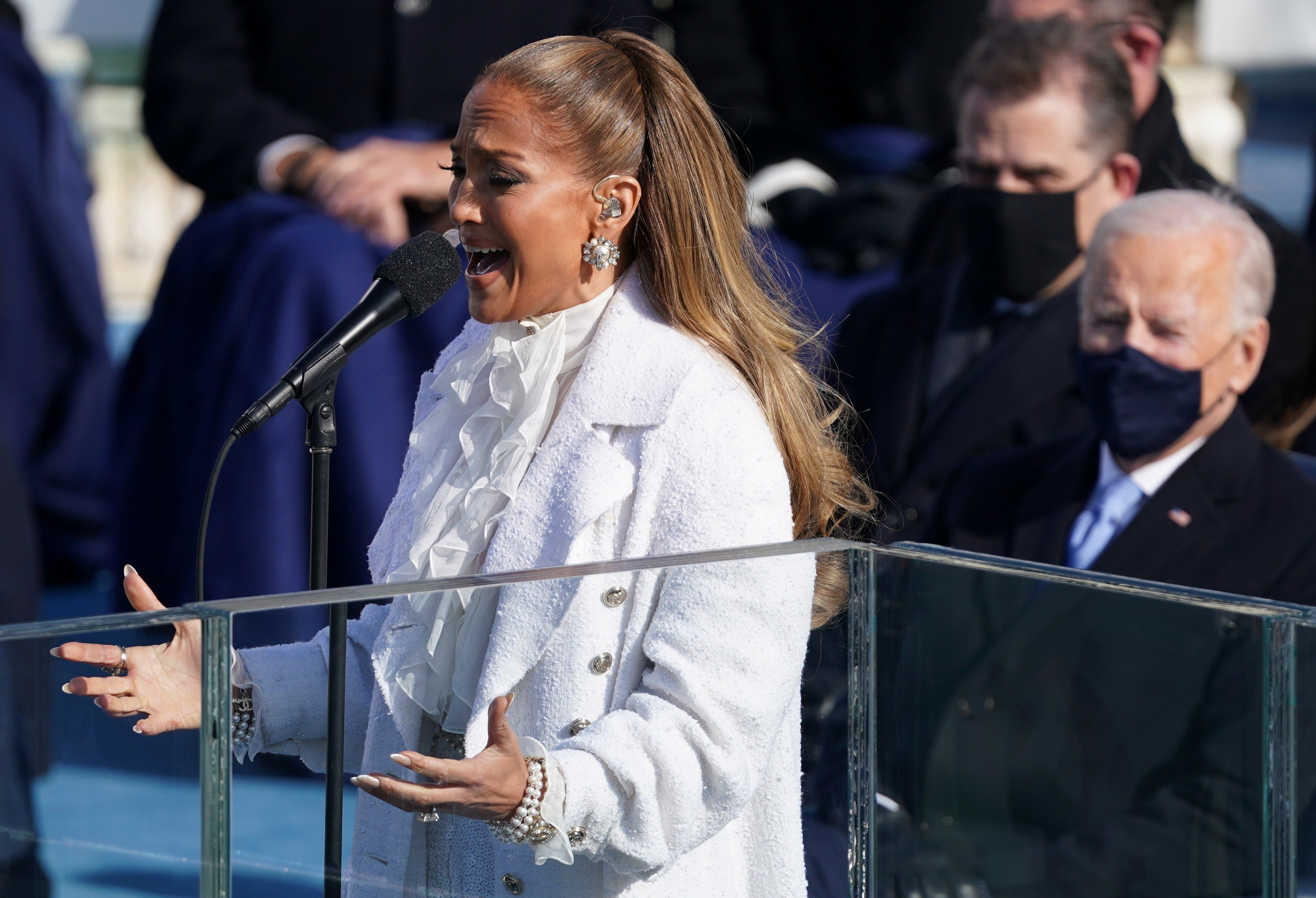 “Verdad y justicia para todos”: El mensaje en español de Jennifer López durante la investidura de Biden (VIDEO)