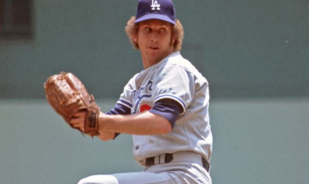 Falleció el lanzador Don Sutton, ocupante del Salón de la Fama