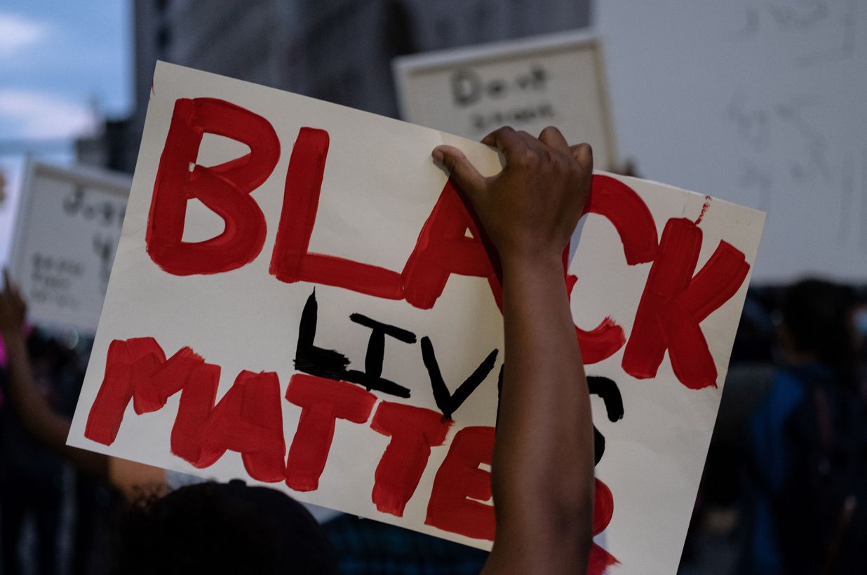 Black Lives Matter pide controles mensuales de estímulo en medio del Covid-19 en EEUU