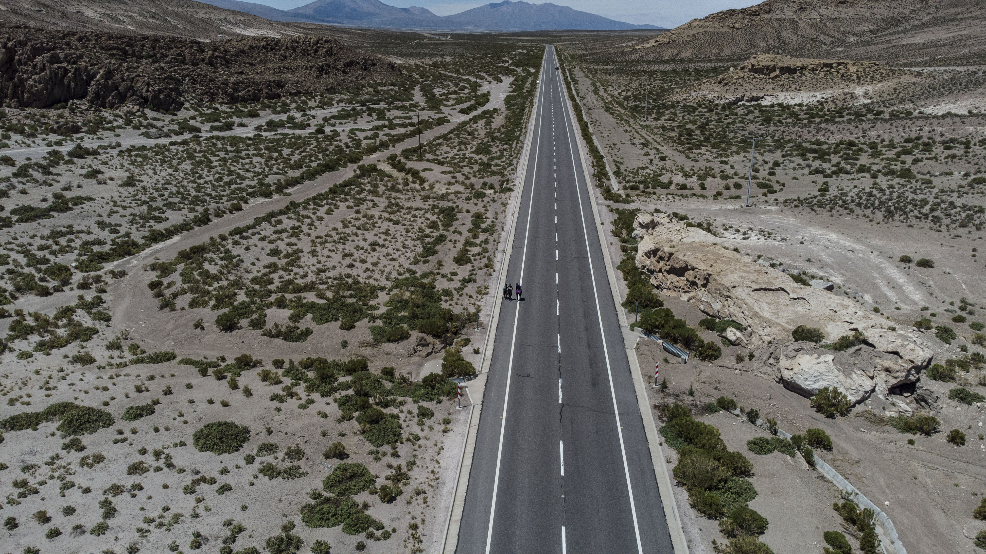 Transportistas bolivianos piden que Chile acelere los controles contra el Covid-19 en la frontera