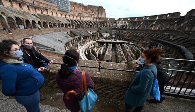 Italia alivia las restricciones antiCovid-19, abren el Coliseo y los museos