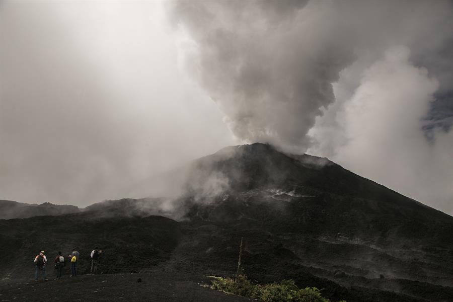 Volcán Pacaya en Guatemala incrementó su actividad en las últimas horas