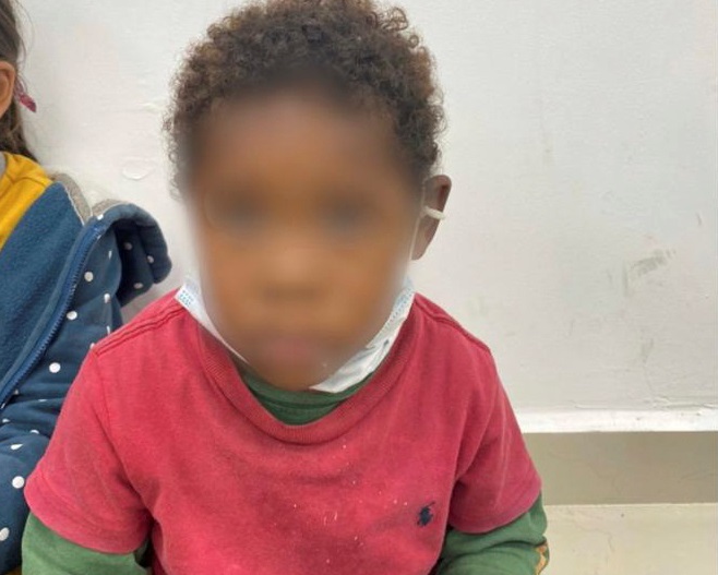 Niño migrante hondureño de 4 años es hallado solo cerca de frontera con EEUU