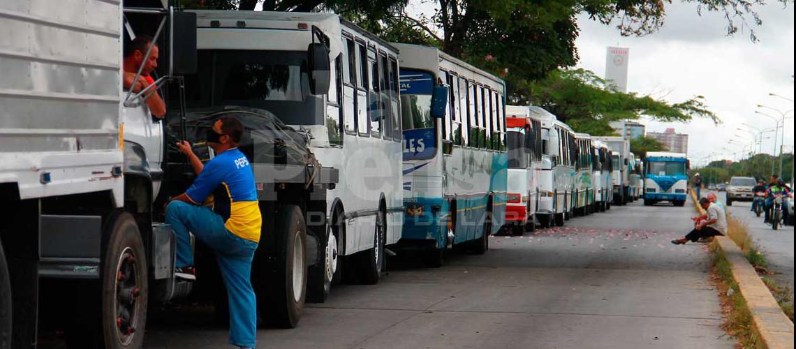 El 88% de las rutas suburbanas están varadas por la falta de gasoil