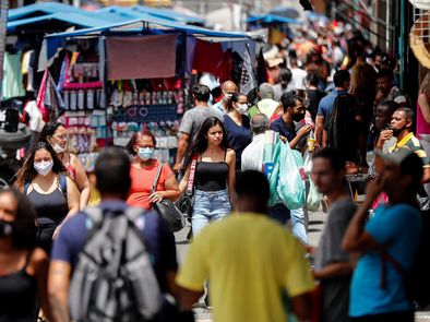 Pobreza y violencia, legado de la pandemia para las mujeres de Latinoamérica