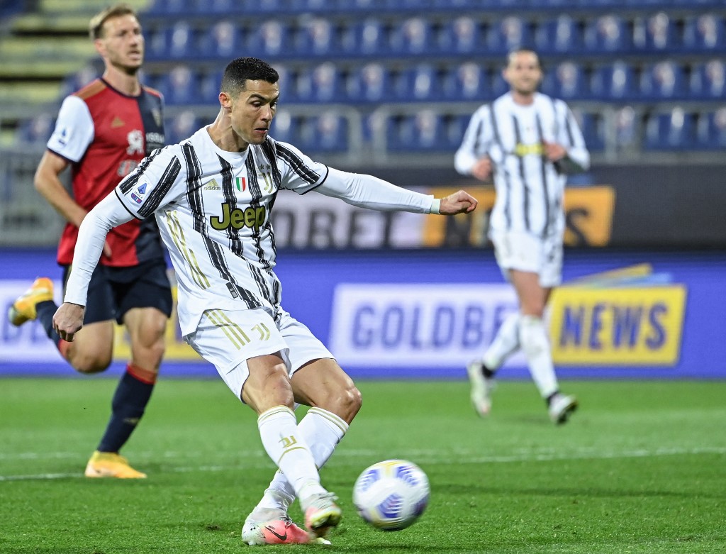 Cristiano Ronaldo marcó tres goles en el triunfo de la Juventus y le dedicó un gesto a quienes lo critican (VIDEO)