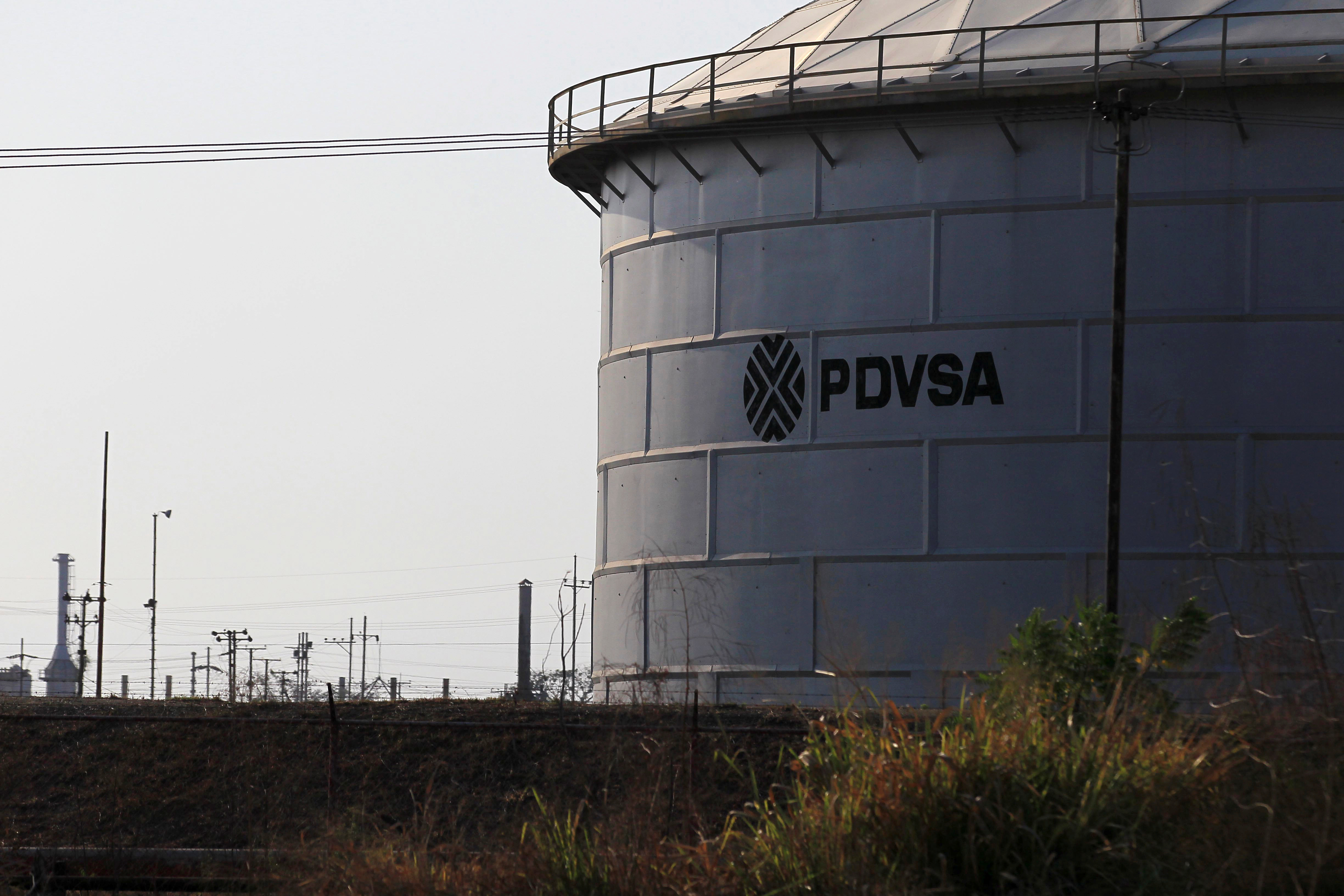 Especialista señaló que Pdvsa terminará el año bombeando 800 mil barriles diarios de crudo