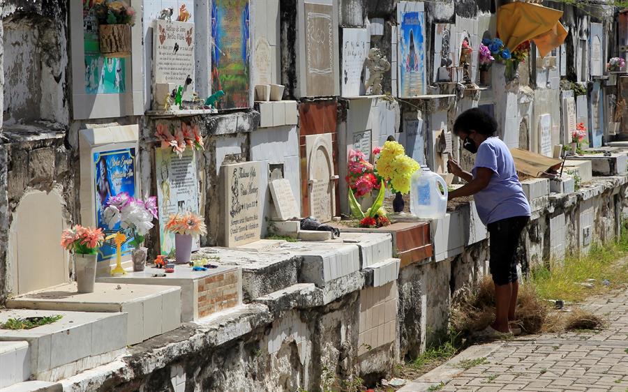 Familias colombianas viven el drama de perder a varios integrantes por Covid-19