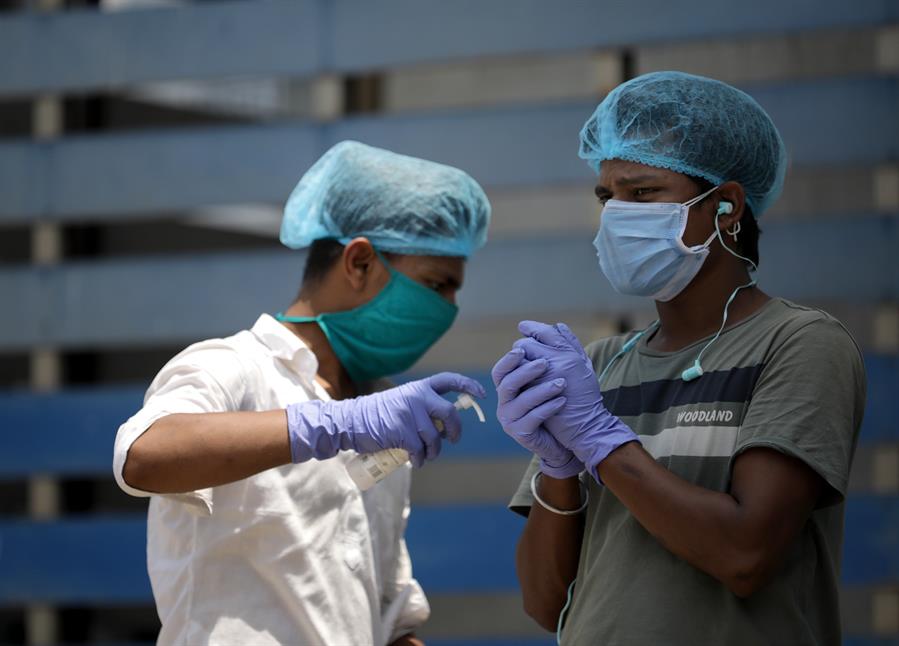 La India celebra el apoyo de EEUU a la suspensión de las patentes de vacunas