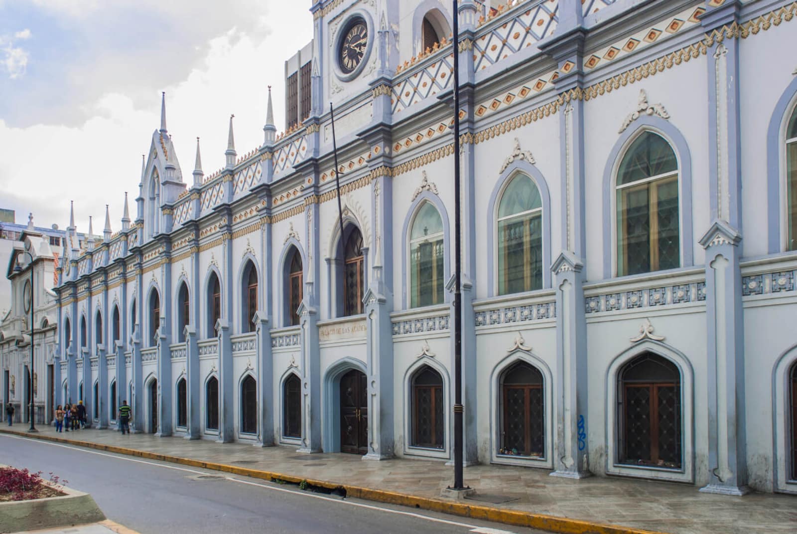 Academia de Medicina pidió a los venezolanos mantener la calma y esperar que científicos midan gravedad de ómicron