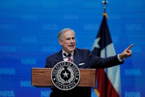 Gobernador de Texas pidió a Biden que tome “acciones” para combatir los cárteles mexicanos