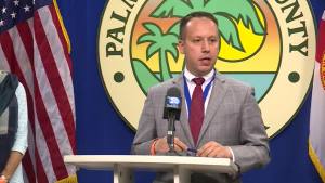 Palm Beach extendió mandato sobre el uso de mascarilla por 30 días más