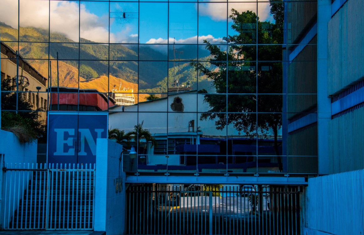 Trabajadores de El Nacional, abrumados: “Te sientes como aplastado, porque el poder hace lo que le da la gana”