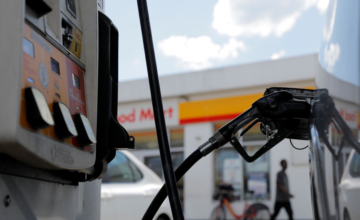 Conozca dónde se vende la gasolina más barata y más cara del mundo (Lista)