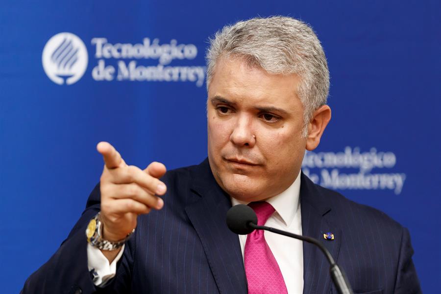 Duque ordenó desplegar a la fuerza pública para desbloquear vías en Colombia