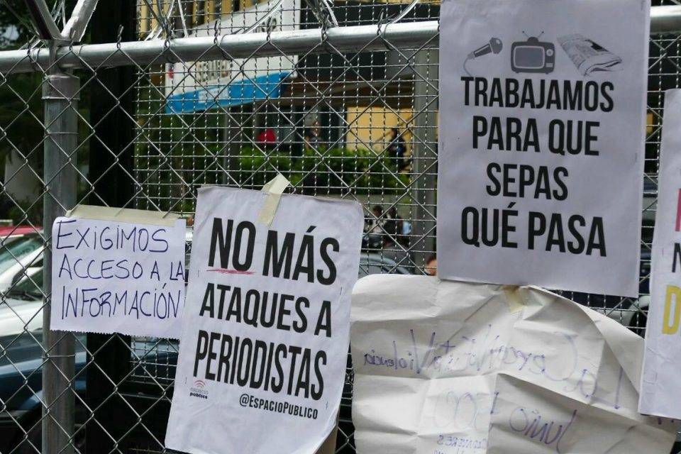 Intimidación, detenciones arbitrarias y agresiones físicas: Ataques que sufre la prensa en Venezuela
