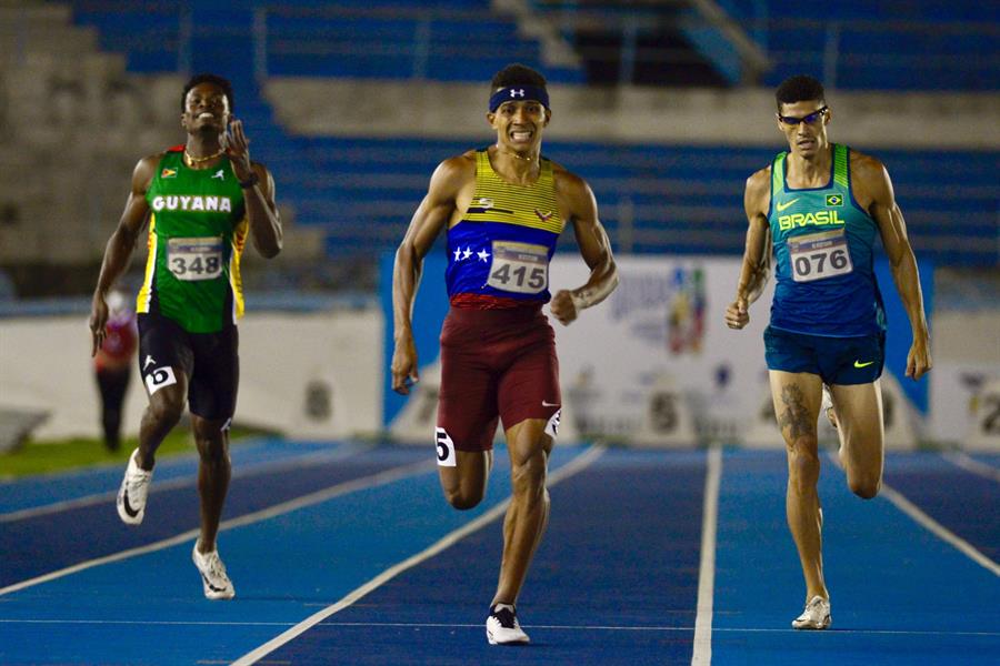 Venezolano logró oro en 400 metros planos del Sudamericano de Atletismo