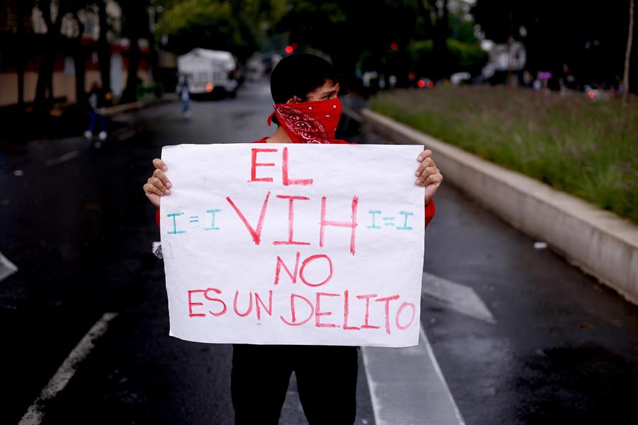 Polémica en México: Le escondió a su pareja que tenía VIH y acabó arrestado