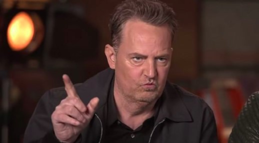 Fans de Matthew Perry temen que pueda recaer en las adicciones tras su ruptura