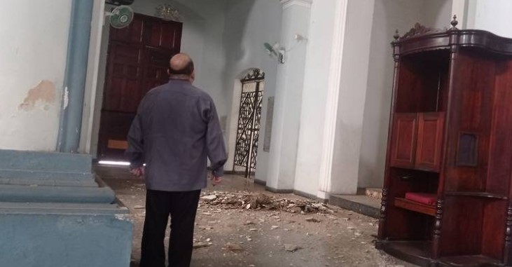 Lluvia causó desplome del techo en la iglesia La Candelaria de Valencia