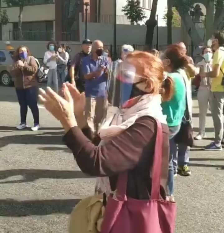 Protestan por suspensión de jornada de vacunación en el Hotel Alba Caracas por ser “el Día del Padre” #20Jun (VIDEO)