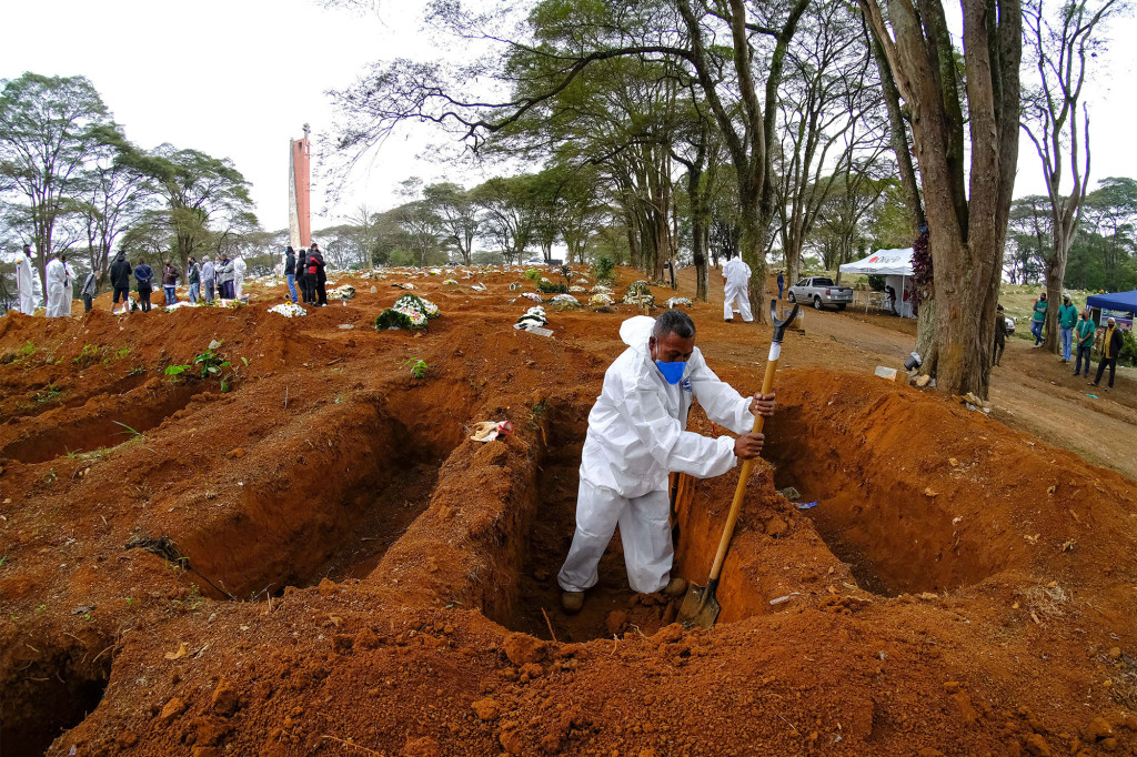 Brasil registró 979 muertes por Covid-19 en las últimas 24 horas