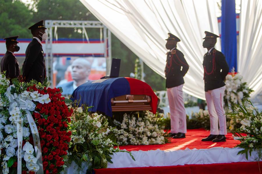 EN FOTOS: Comienzan los actos velatorios del presidente Jovenel Moïse en Haití