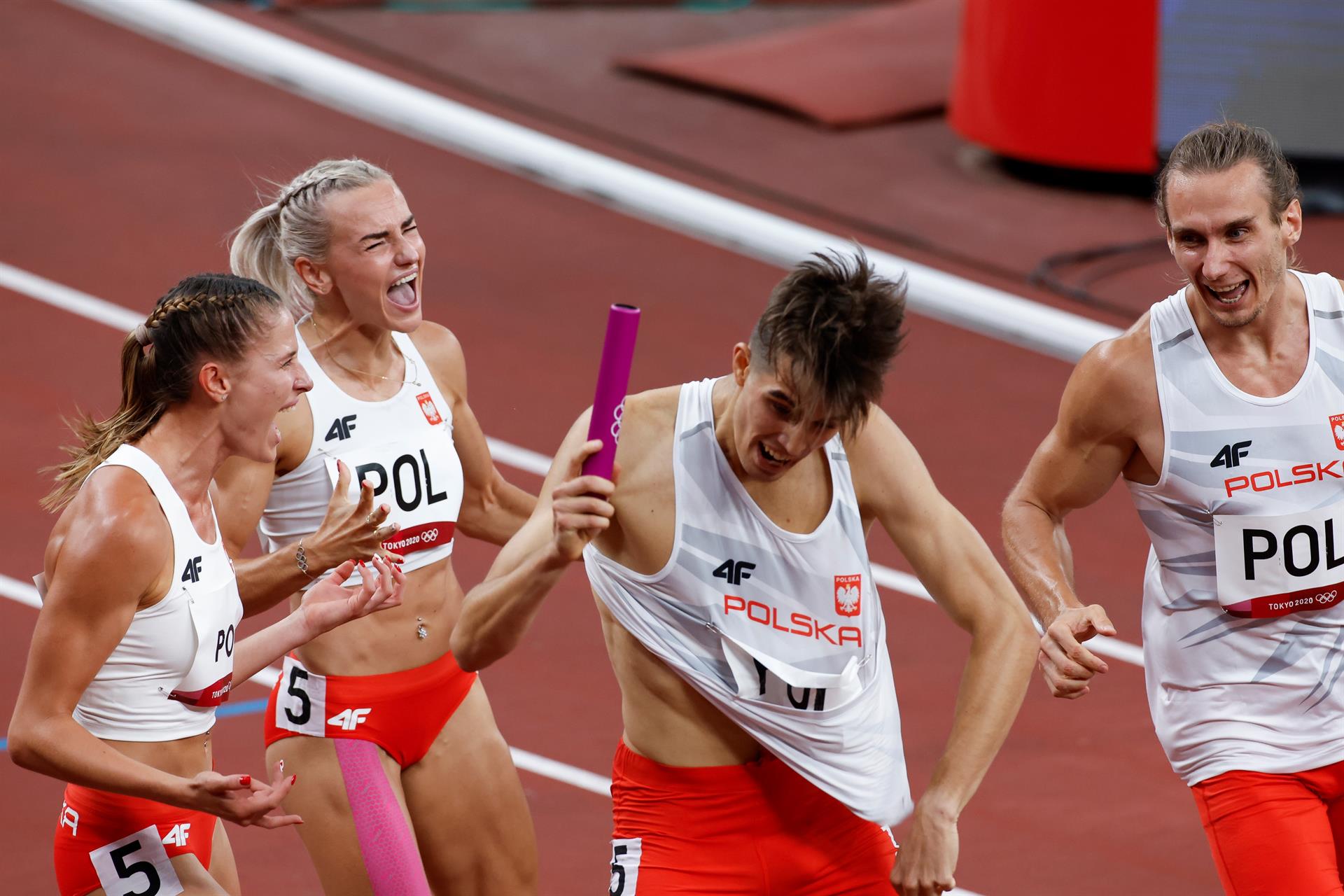 Polonia primer campeón olímpico de 4×400 mixtos, República Dominicana plata