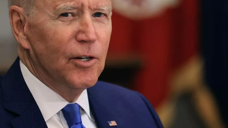 Biden propuso pagar 100 dólares a cada norteamericano que se vacune