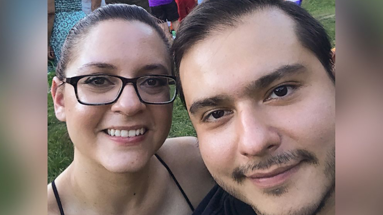 Mamá dio a luz en el mismo hospital de Texas donde su esposo murió de Covid-19