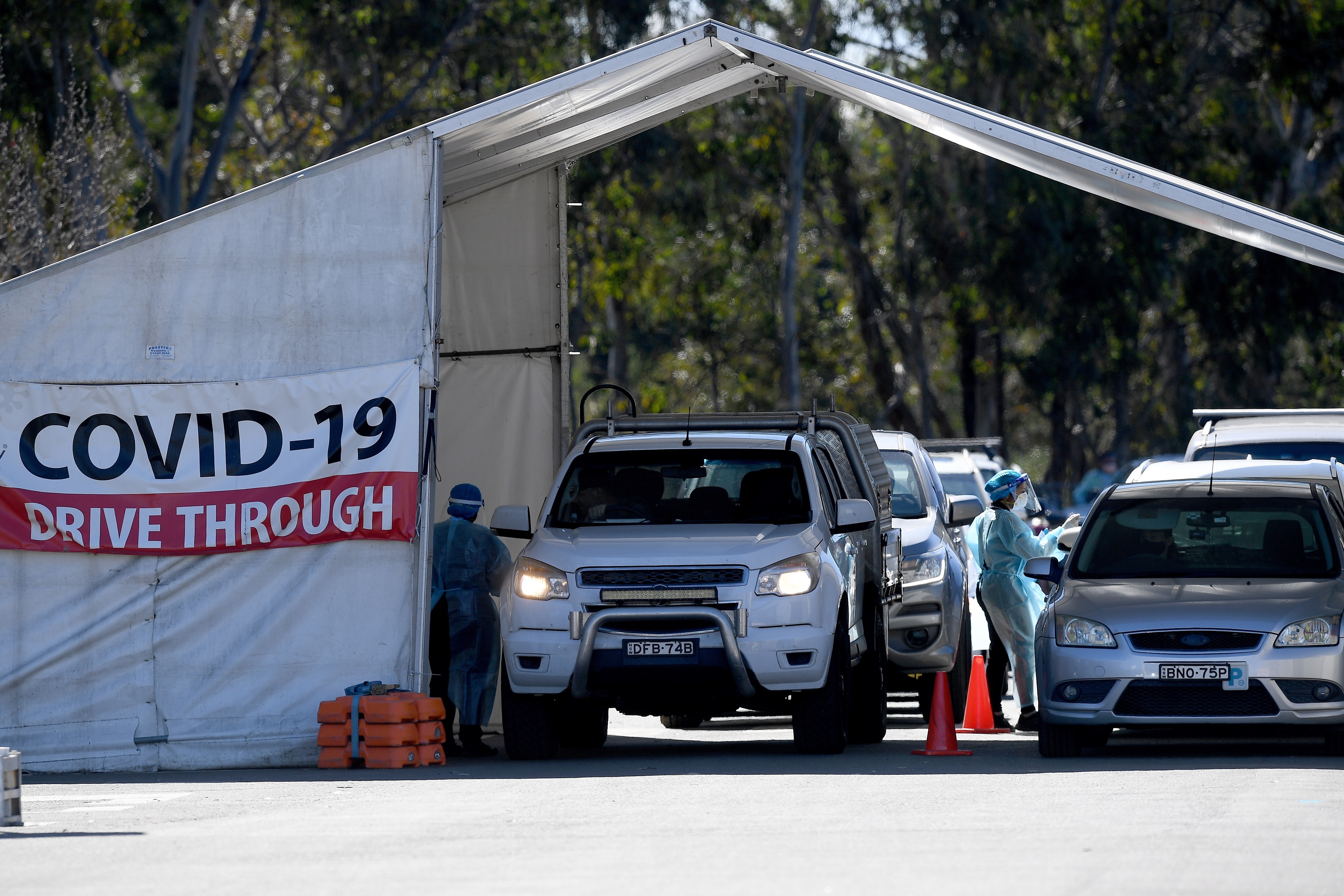 Australia reportó los primeros casos de transmisión local de la variante ómicron