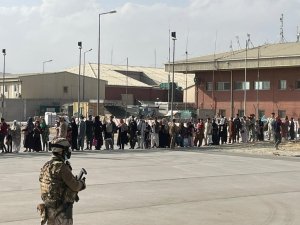EEUU en últimas horas de la retirada final del operativo, evacuó a su personal diplomático en Afganistán