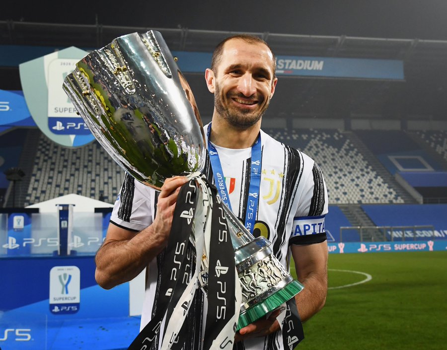 Giorgio Chiellini renovó con la Juventus por dos temporadas