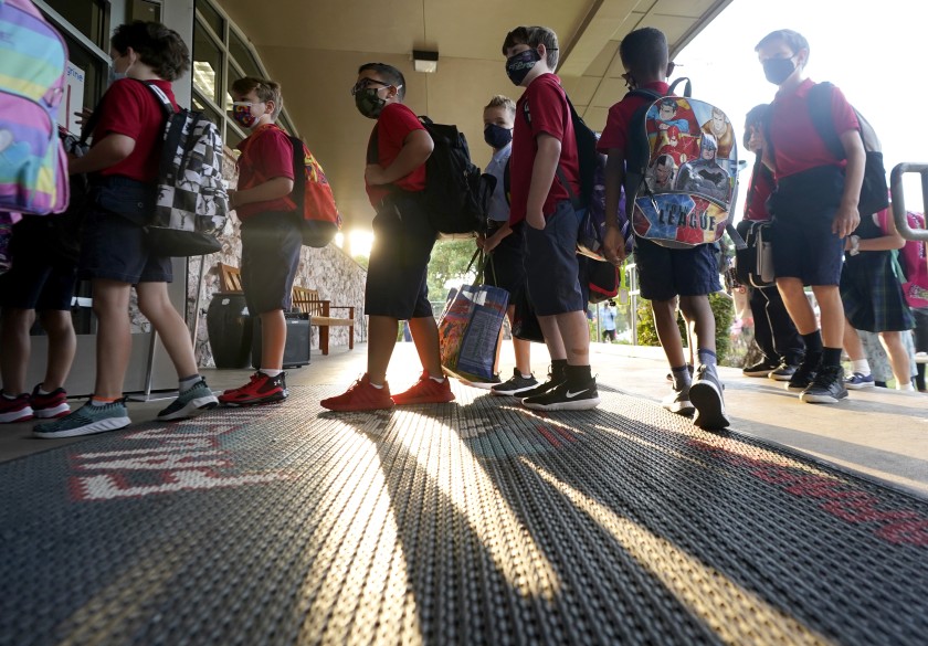 Nueva York decretó uso obligatorio de mascarillas para estudiantes y personal de las escuelas públicas