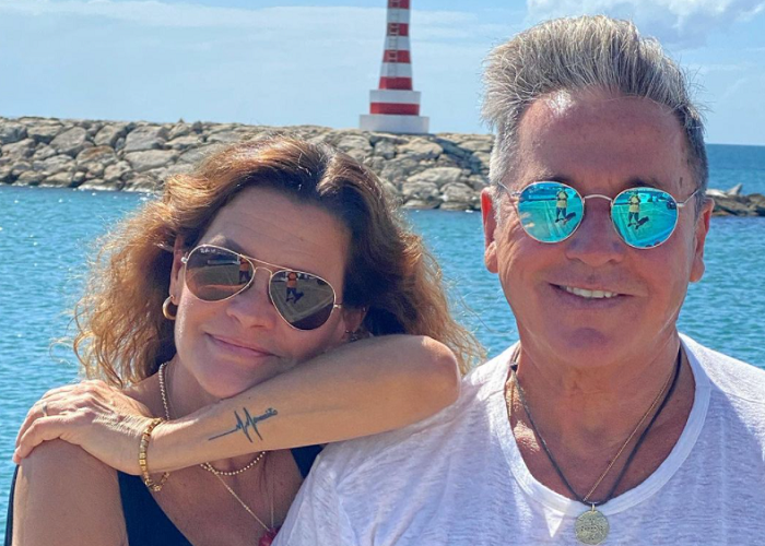 ¡Orgulloso y enamorado! Ricardo Montaner publicó una foto de su mujer bajo la ducha