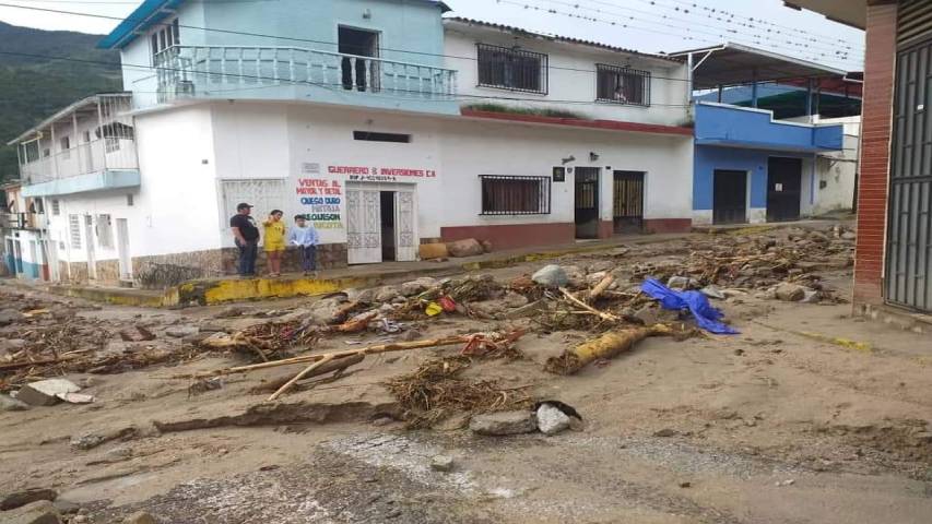 Alcalde de Tovar, en Mérida, advirtió que la situación es delicada y van para más de 40 horas sin luz