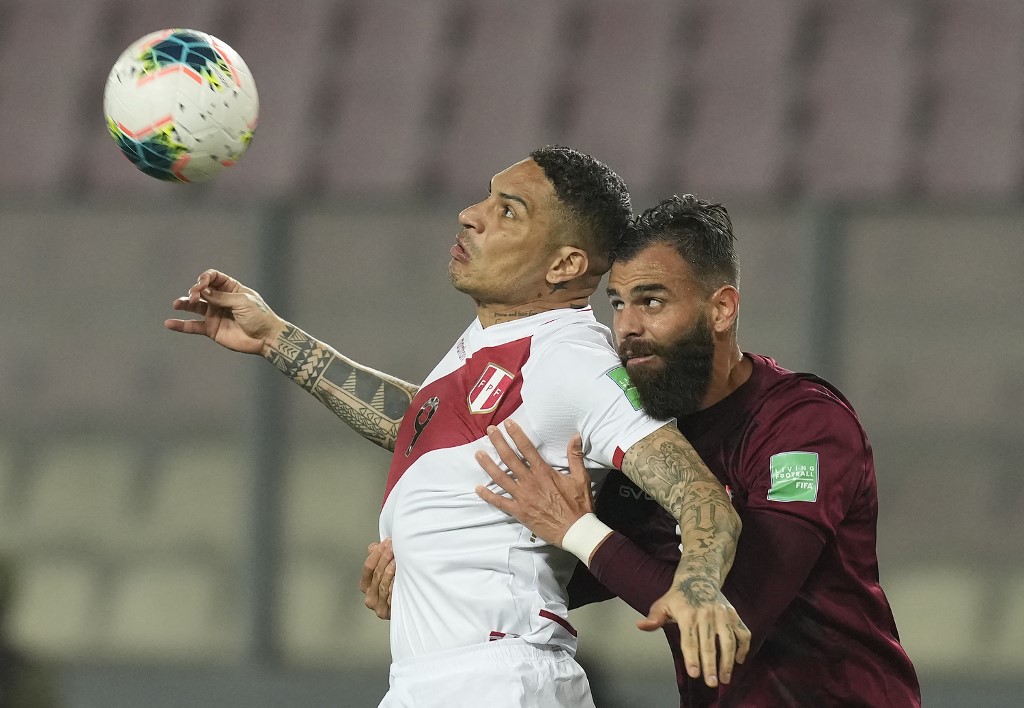 Paolo Guerrero desistió de jugar en equipo peruano tras amenazas a su madre